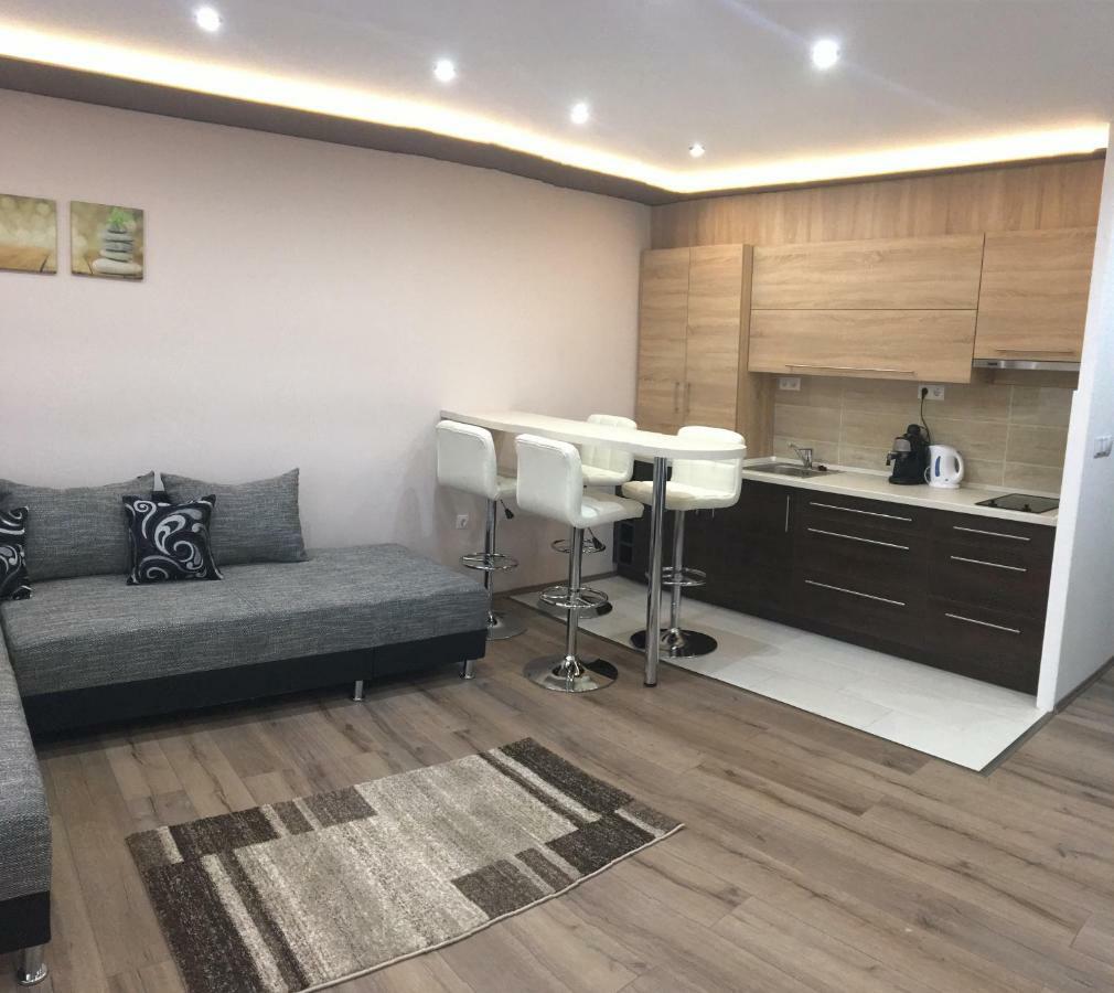 F&M Apartman 埃格尔 外观 照片