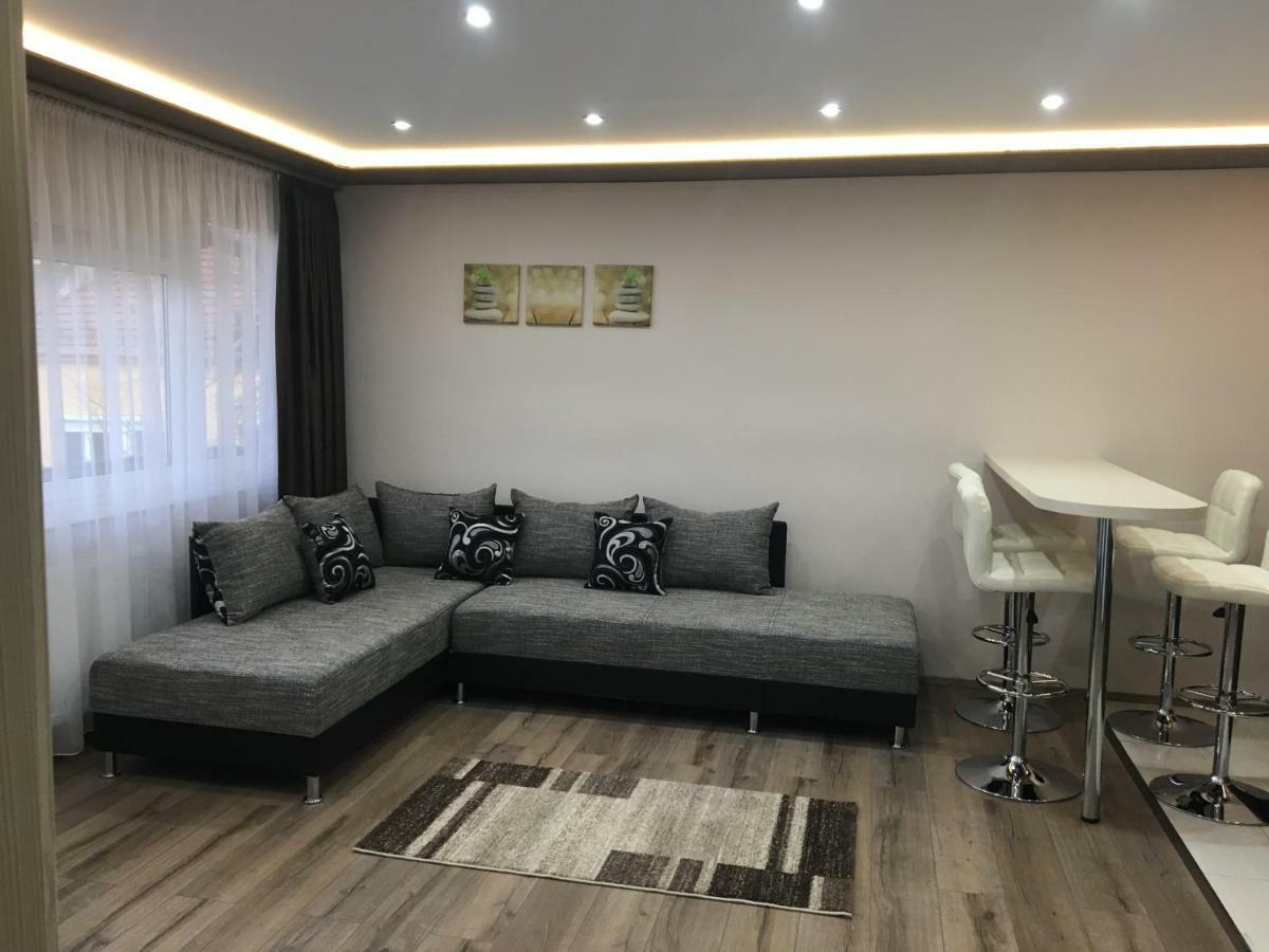 F&M Apartman 埃格尔 外观 照片
